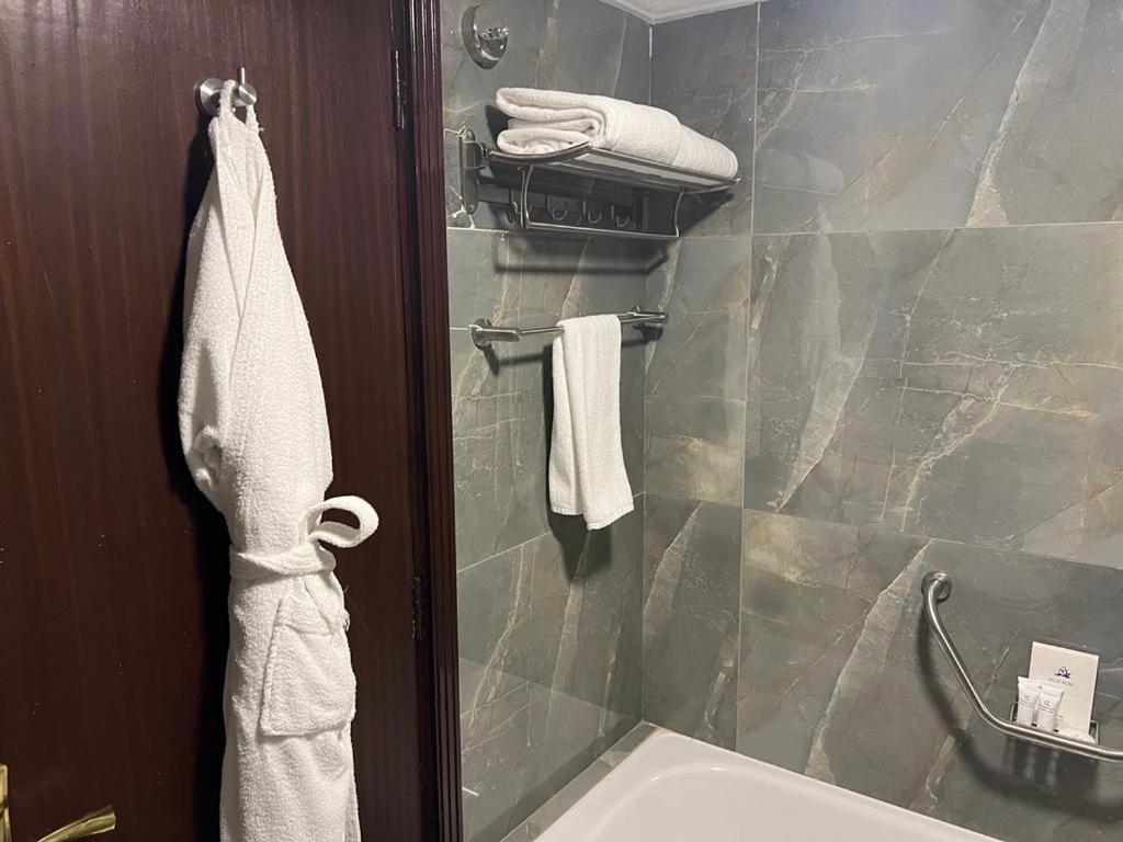 فندق Al Ansar Golden Tulip المدينة المنورة المظهر الخارجي الصورة