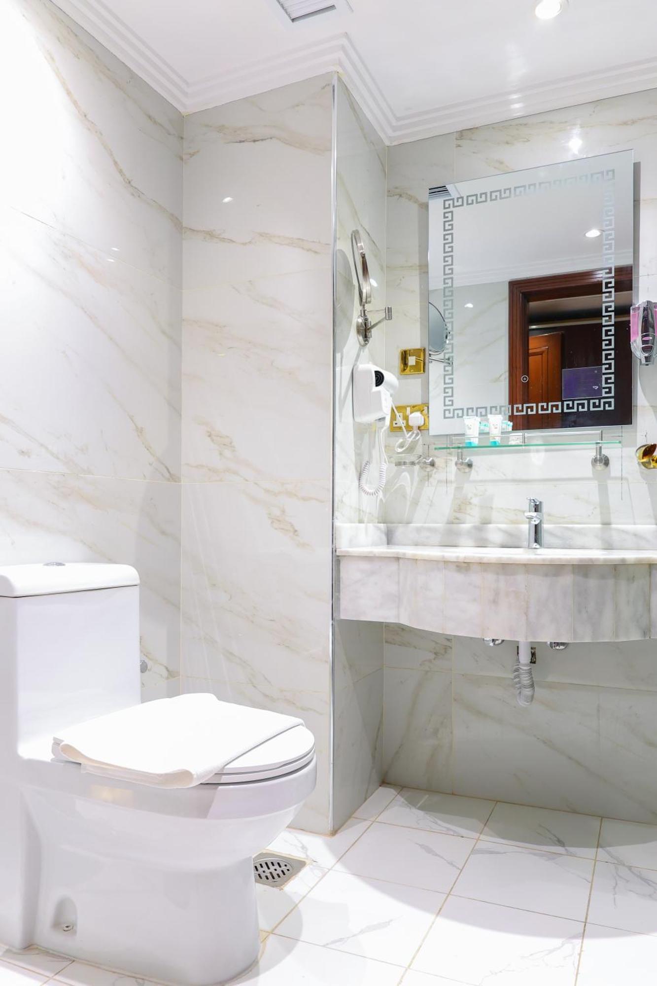 فندق Al Ansar Golden Tulip المدينة المنورة المظهر الخارجي الصورة